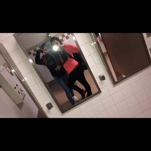 Meet your Posher, Elicia